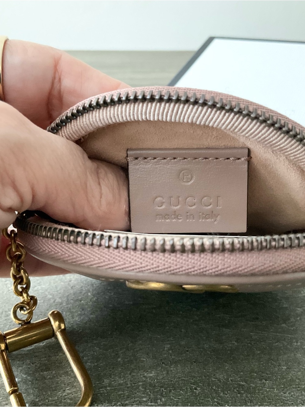 Gucci Key Pouch Quilted Leather Heart on back with Box - Picture 3 of 6